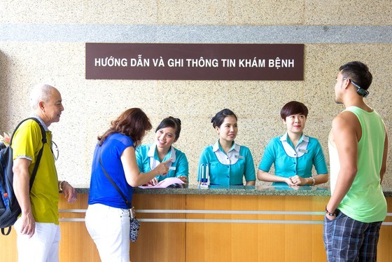 More and more overseas Vietnamese and foreigners have lately come to Vietnam for medical tourism (Photo: SGGP)