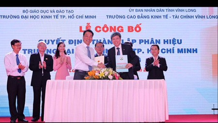 Vinh Long College of Economics – Finance became a branch of HCMC University of Economics in Vinh Long Province. (Photo: SGGP)