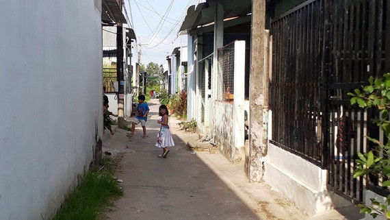 illegally-built houses in small alleys in Ca Mau Province (Photo: SGGP)