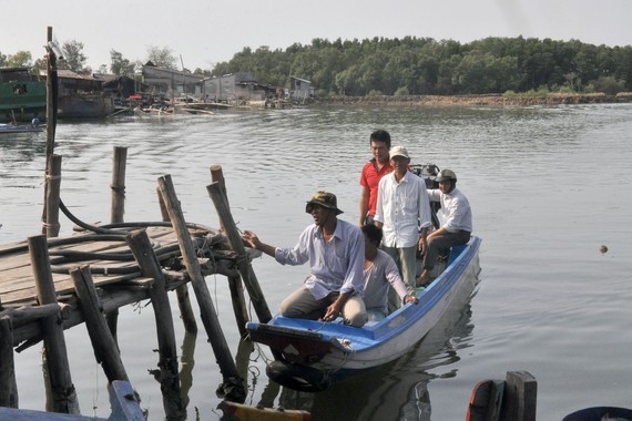 River traffic accidents usually take place in private boats because owners of boats themselves make the vessel without following technique standards (Photo: SGGP)