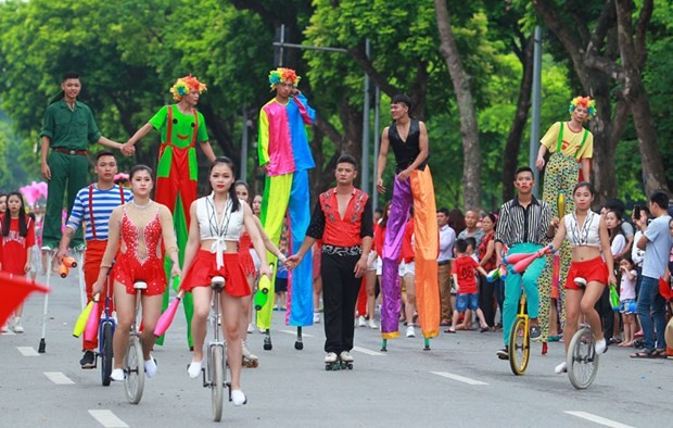 Hanoi's street culture festival is a highlight of the event. (Photo: Kinh te & Do thi)