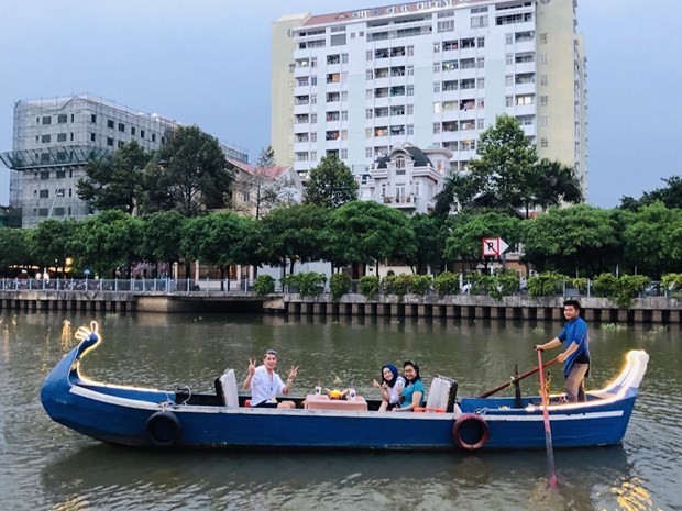 Tourists enjoy their time in HCM City (Source: kichcaudulichtphcm.vn)