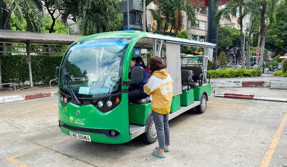 Transport Department proposes to use minibus in small alleys in HCMC