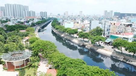 Tan Hoa – Lo Gom Canal has turned greener in 2020. (Photo: SGGP)