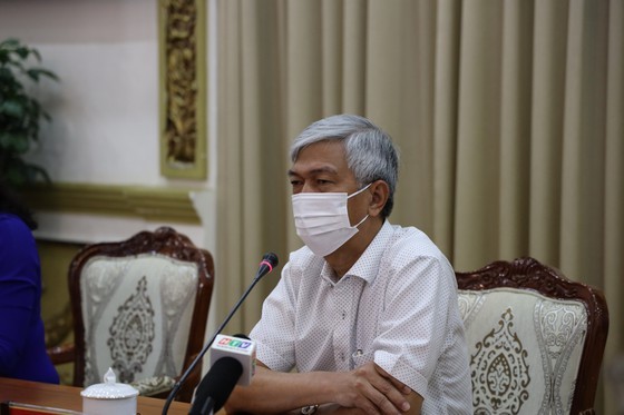 Deputy Chairman Vo Van Hoan at the meeting (Photo: SGGP)