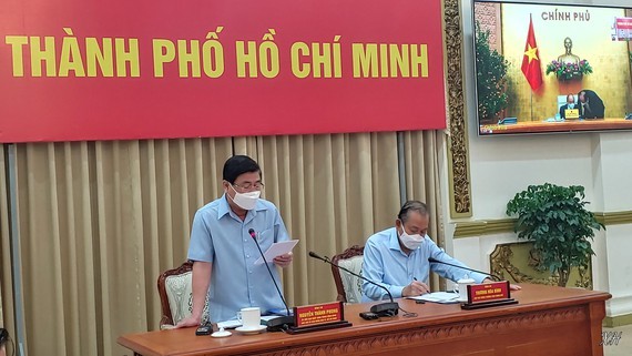 Chairman of the People’s Committee in Ho Chi Minh City Nguyen Thanh Phong at the meeting (Photo: SGGP)