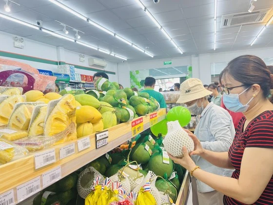 China Overtakes the US as Top Buyer of Vietnamese Agricultural Products