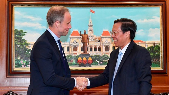 HCMC leader affirms to help new Consul General of New Zealand finish his duties