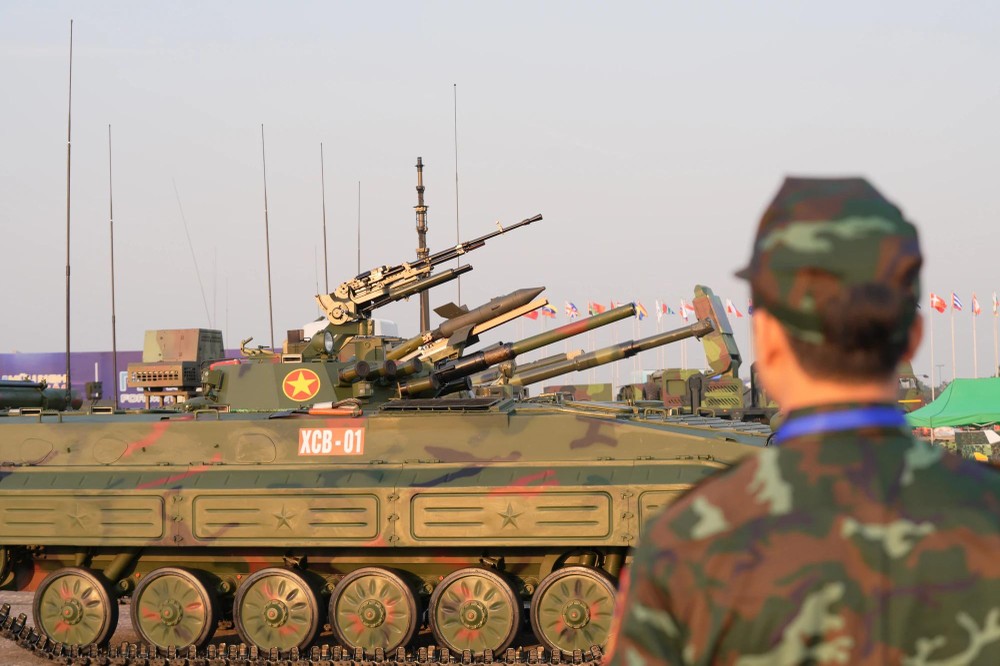 Vietnam S Xcb Infantry Fighting Vehicles Attract Visitors Attention