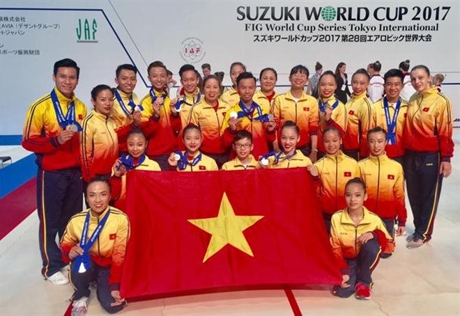  Vietnamese aerobic team at the FIG World Cup in Tokyo (Photo: VNA)