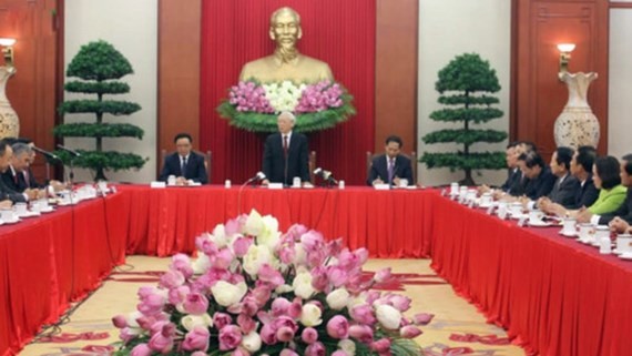 A meeting between General Secretary of the Communist Party of Vietnam Nguyen Phu Trong and new heads of representative offices abroad