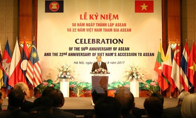 Prime Minister Nguyen Xuan Phuc speaks at the event (Photo: VNA)