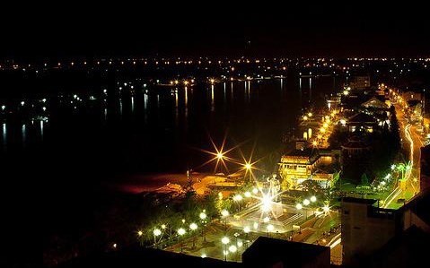 Ninh Kieu harbour in Can Tho city at night. The city will organise a lantern night festival from August 19-21 in Ninh Kieu district. (Photo: vov.vn)  