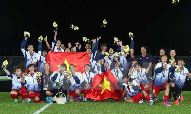 Vietnamese women football team triumph at SEA Games 29 (Photo: VNA)