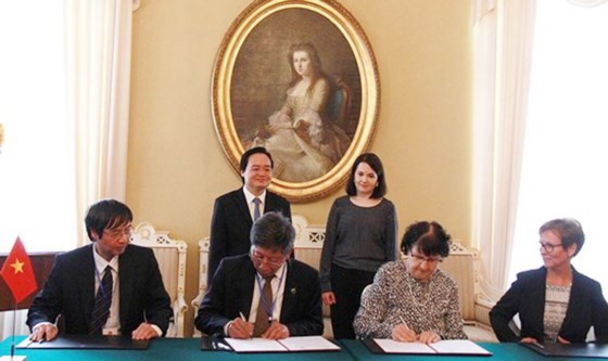 Vietnam and Finland sign agreement on educational cooperation