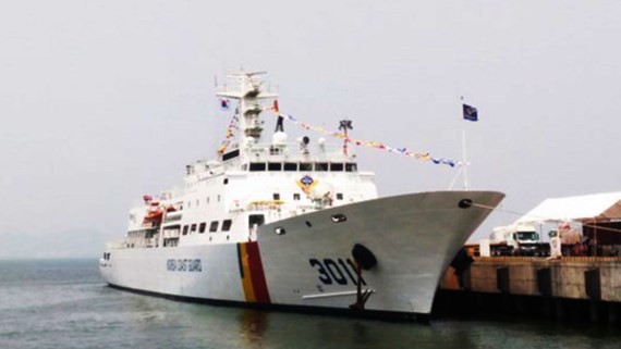 RoK's coast guard ship arrives in Da Nang 