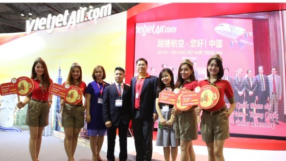 VietJetAir launches a preferential program to give 700,000 tickets with its price starting at zero dong at ITE HCMC 2017