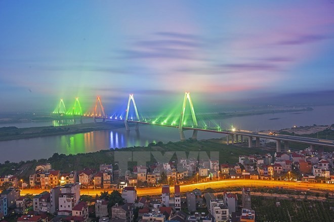 A view of Nhat Tan Bridge in Hanoi (Photo: VNA)