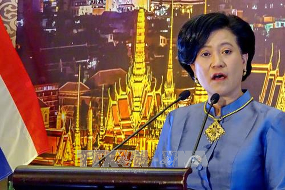 Thai consul general in HCMC Ureerat Ratanaprukse speaks at the celebration (Photo:VNA)