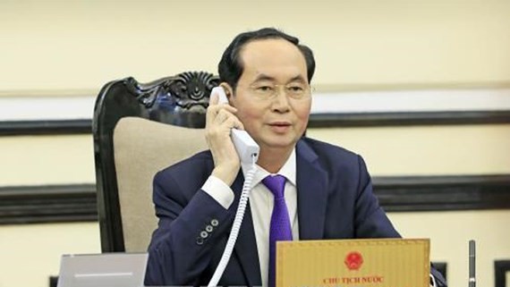 President Tran Dai Quang calls with Russian President 