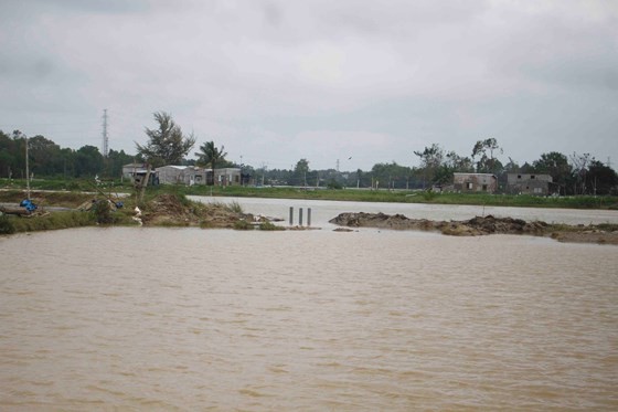 Heavy downpours and flooding seriously devastate central region