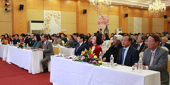 Delegates attend in celebration of the Hanoi Journalists' Association (Photo:kinhtedothi)