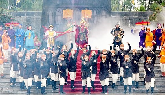 Celebration of the 230th anniversary of Ngoc Hoi - Dong Da victory along with chest, folk games and art performance mark the glorious victory