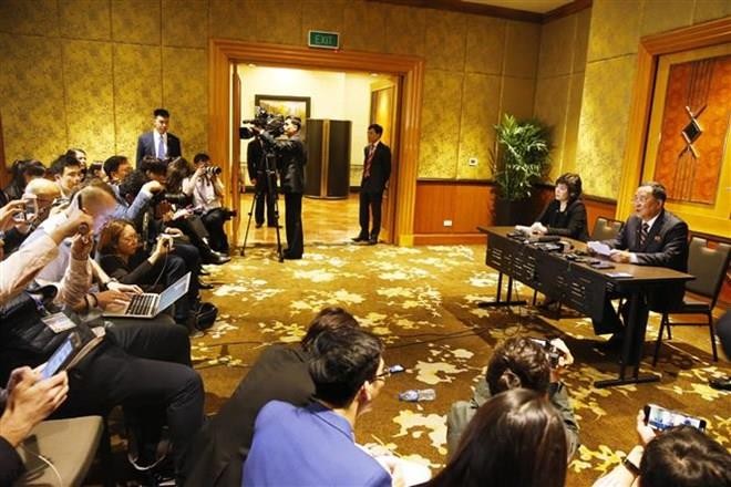 The press conference of DPRK Foreign Minister Ri Yong Ho in Hanoi on February 28 night (Photo: VNA)