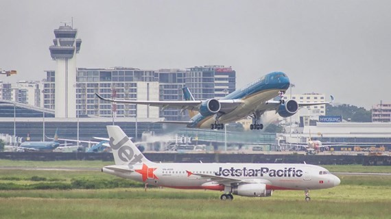 Vietnam Airlines and Jetstar Pacific will provide nearly one million seats (equivalent to 4,700 flights) for the domestic and international flights.