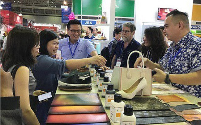Vietnam's leather and footwear products were on display at the 21st International Leather and Shoes Exhibition in HCM City (Photo: baochinhphu.vn)