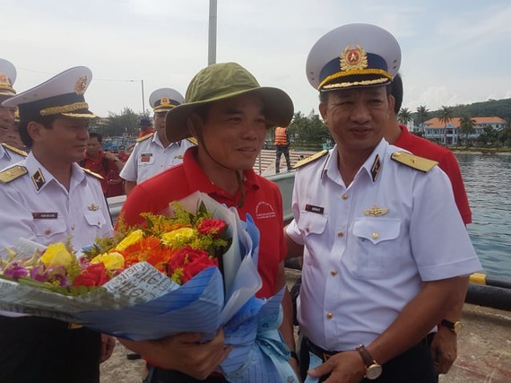 The delegation of Ho Chi Minh City docks at An Thoi Port 