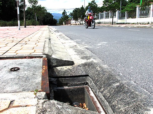 HCMC plans to build residential water drainage systems through  sewers in Binh Thanh District in the first quarter of 2020.