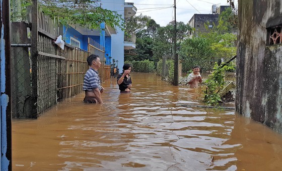 Prolonged downpour submerges over 100 houses in Lam Dong 