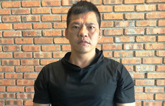 41-year- old Xu. Fa Gen, who is evading the wanted notice of the Chinese police. (Photo:CACC)