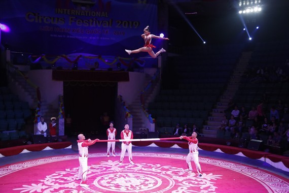 Vietnam kicks off International Circus Festival 2019