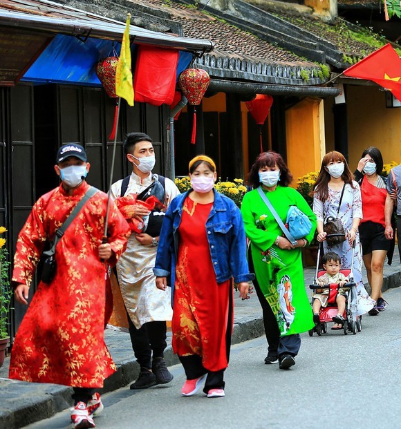 Vietnam stops exploiting tours to/ from Coronavirus epidemic areas