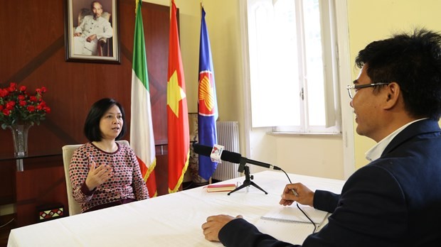 Vietnamese Ambassador to Italy Nguyen Thi Bich Hue speaks to the Vietnam News Agency correspondent. (Photo: VNA)
