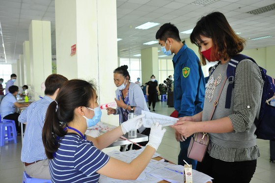 Over 2,600 people complete centralized isolation in HCMC 
