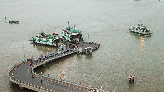 Cat Lai ferry