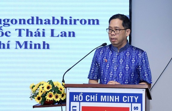 Consul General of Thailand to Ho Chi Minh City Apirat Sugondhabhirom at the meeting. (Photo: VOH)