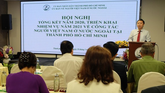 Vice Chairman of Ho Chi Minh City People's Committee Mr. Duong Anh Duc speaks at the conference.