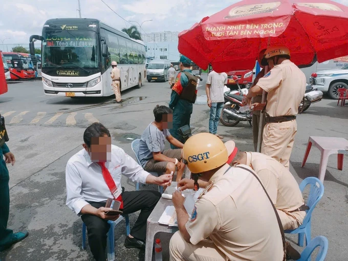 HCMC traffic police strengthen alcohol, drug testing during national ...