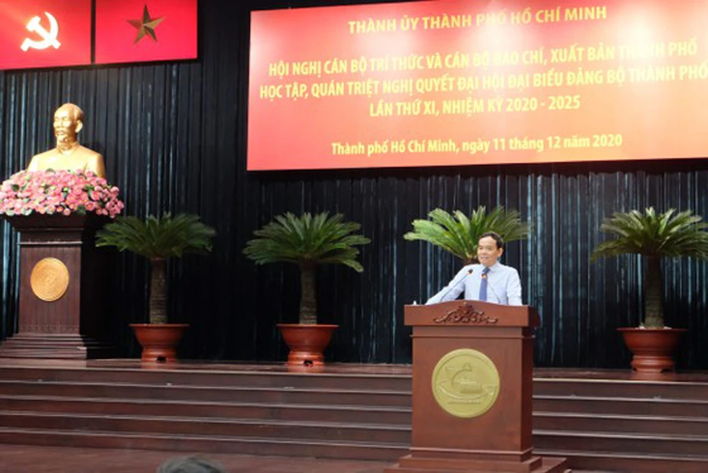Đồng chí Trần Lưu Quang phát biểu tại hội nghị