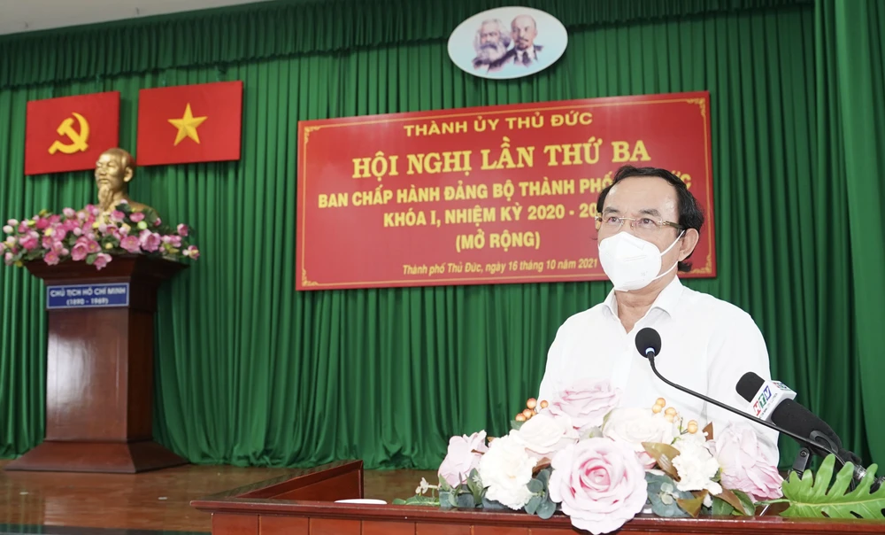 Bí thư Thành ủy TPHCM Nguyễn Văn Nên phát biểu chỉ đạo tại hội nghị. Ảnh: DŨNG PHƯƠNG