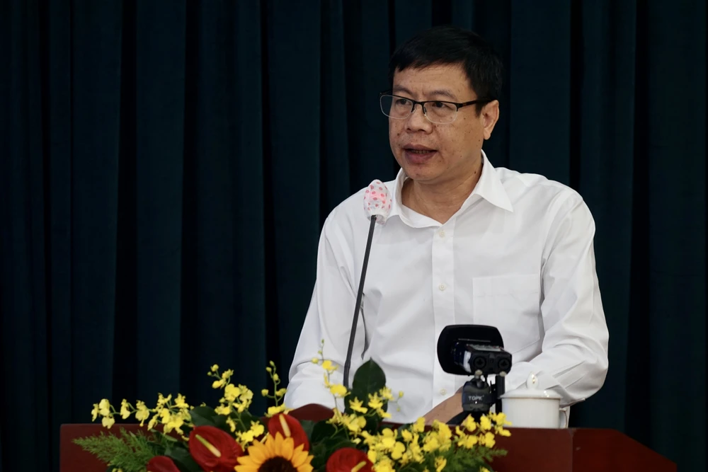 Thứ trưởng Bộ KH-CN Lê Xuân Định: Người làm nghiên cứu mà tiền lương không đủ sống thì khó tập trung