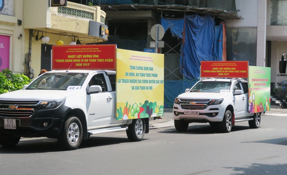 Đội xe tuyên truyền lưu động về an toàn thực phẩm sẽ chạy xung quanh các tuyến đường trên địa bàn TPHCM trong tháng hành động 