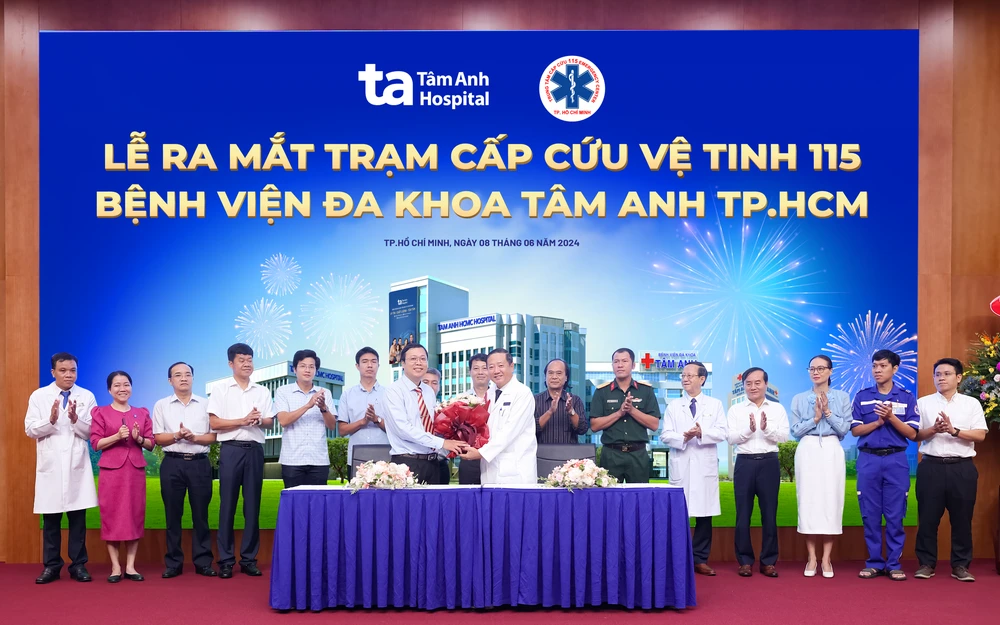 Toàn cảnh lễ ký kết công bố