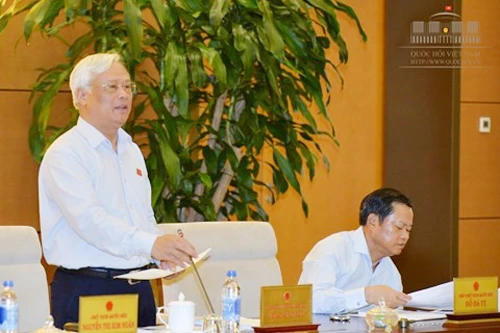 Phó Chủ tịch Quốc hội Uông Chu Lưu tại phiên thảo luận sáng 21-4. Ảnh: quochoi.vn