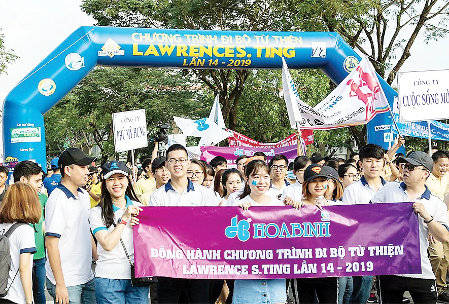 Công ty CP Tập đoàn Xây dựng Hòa Bình đồng hành đi bộ từ thiện Lawrence S. Ting lần thứ 14-2019