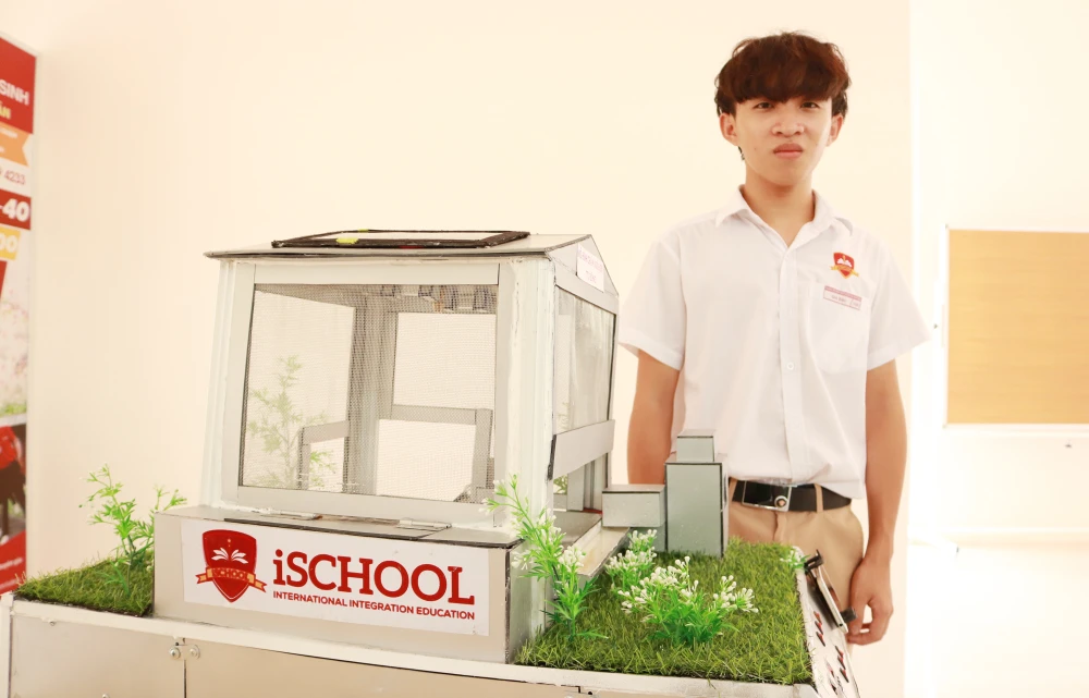 Em Phạm Nguyễn Gia Bảo, lớp 10A1, Trường iSchool Ninh Thuận đã xuất sắc giành giải Nhất cuộc thi Khoa học Sáng tạo cấp tỉnh